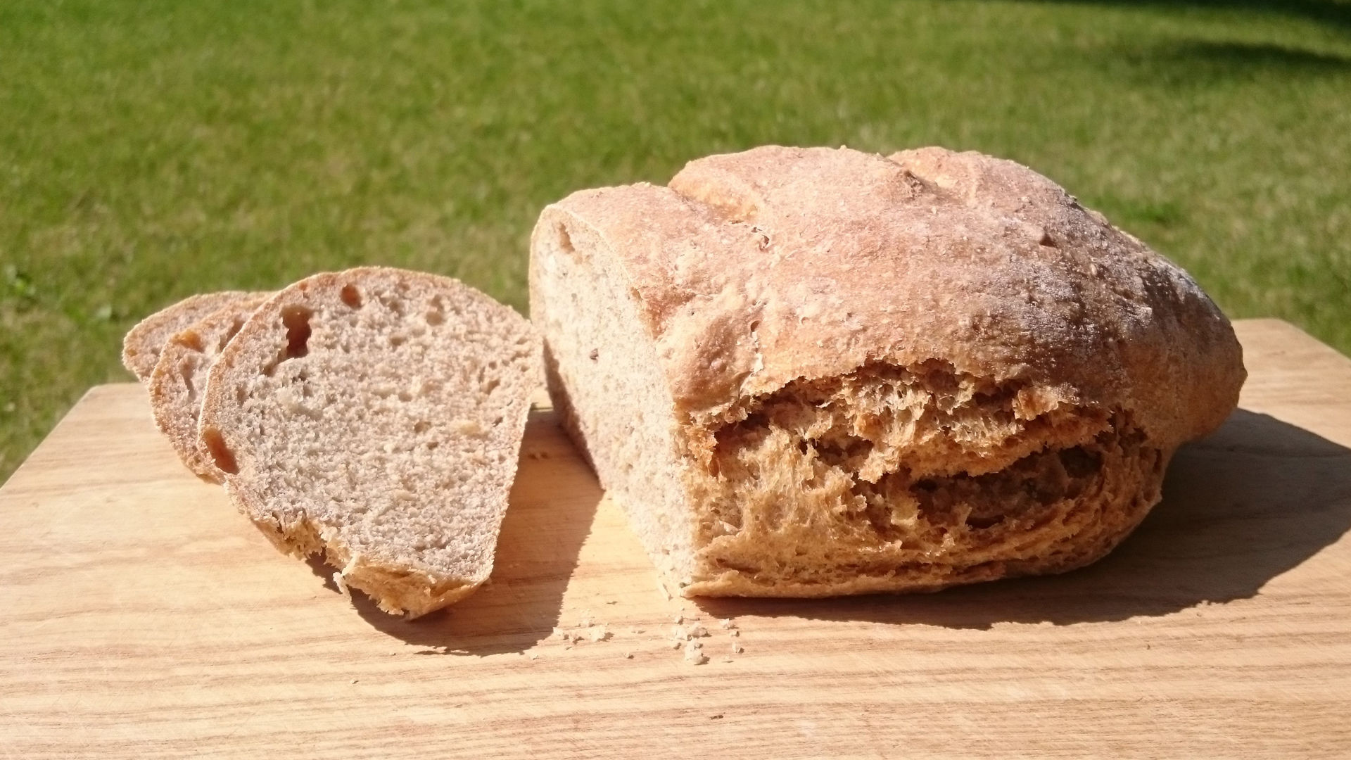 Wholegrain spelt bread - Recipe from South Tyrol