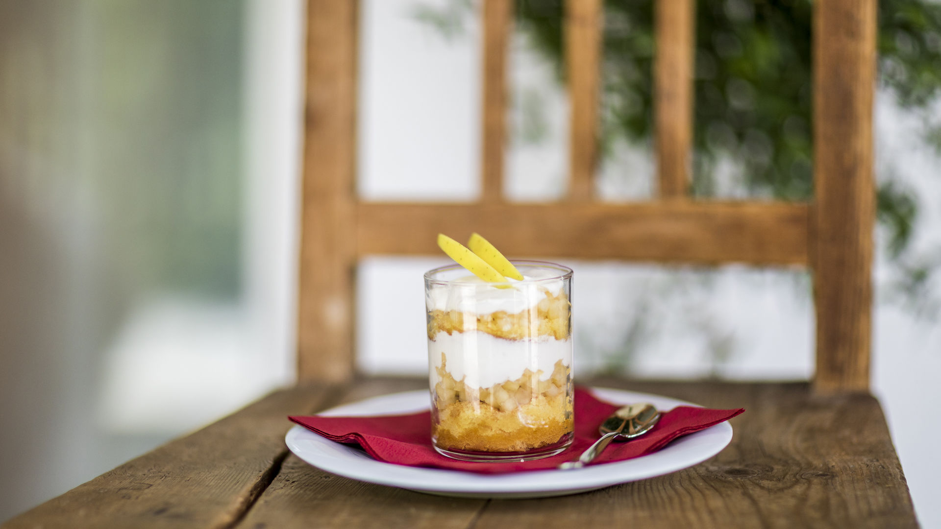 Apple tiramisu - Typical recipe from South Tyrol