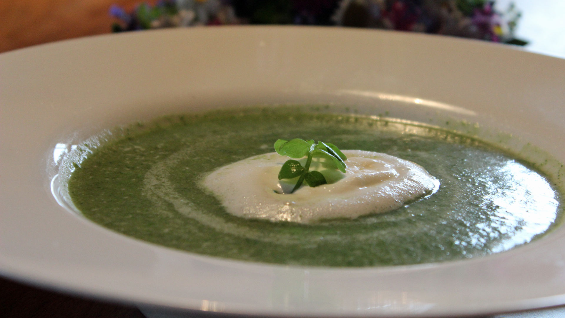 Wild herb soup - Recipe from South Tyrol