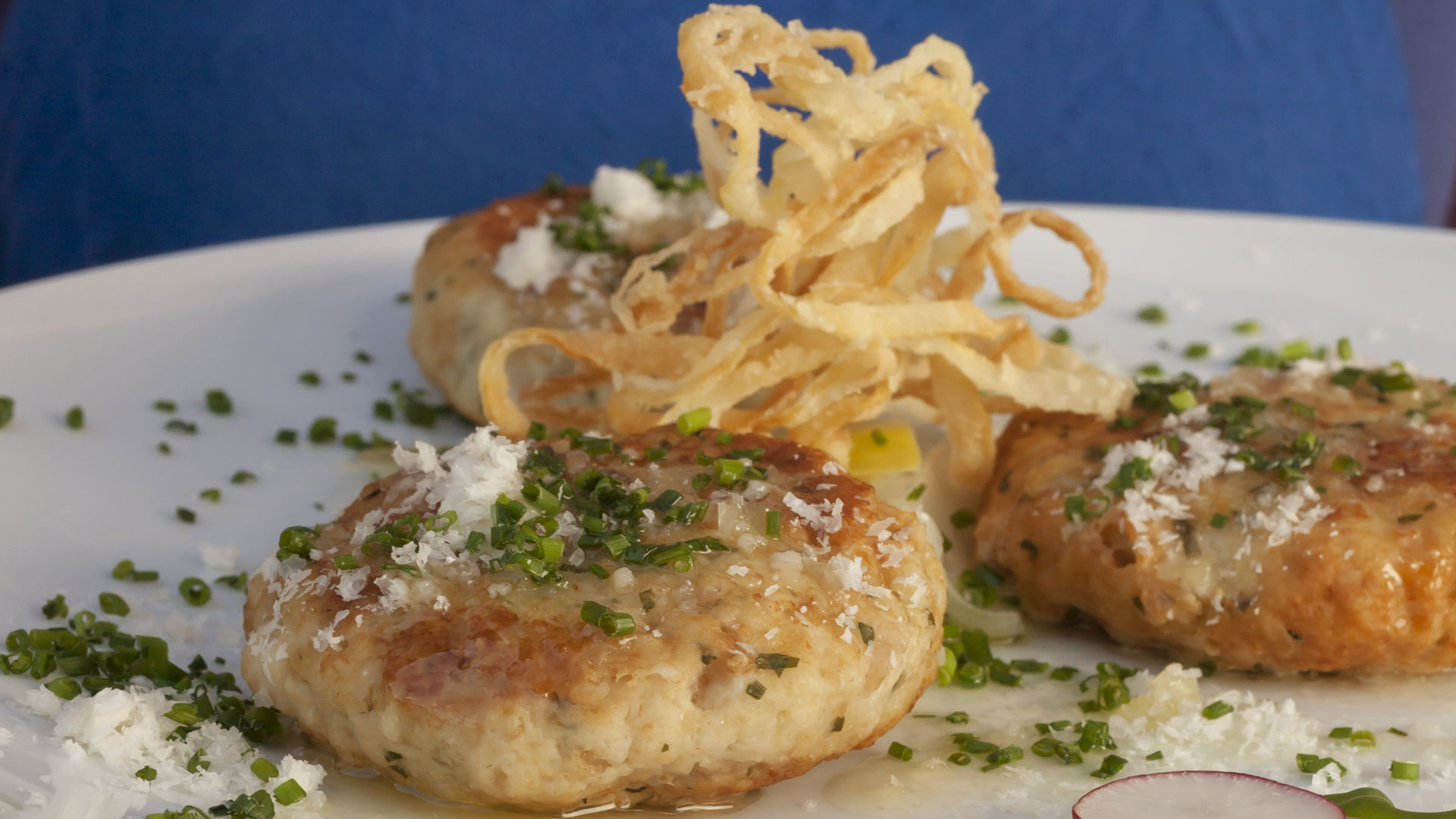 Cheese pressed dumplings - Recipe from South Tyrol
