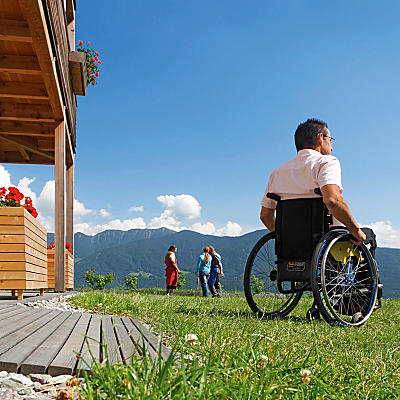 Holidays on farms with facilities for the disabled in South Tyrol