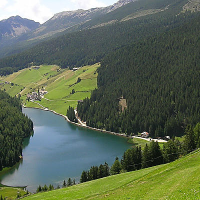 Durnholzer See lake: A gem of nature