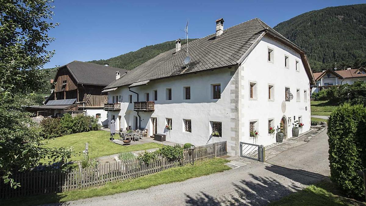 Hofbauer - gallery Photo