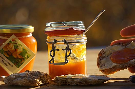 We turn high-quality hand-picked fruit into delicious jam. Just try it! You're gonna love it!