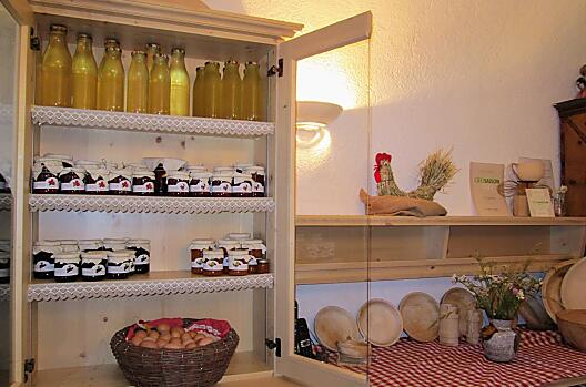Product corner