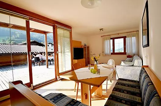 Großzügige Familienwohnung mit Terrasse