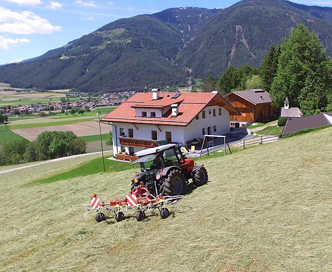 Bei der Heuernte