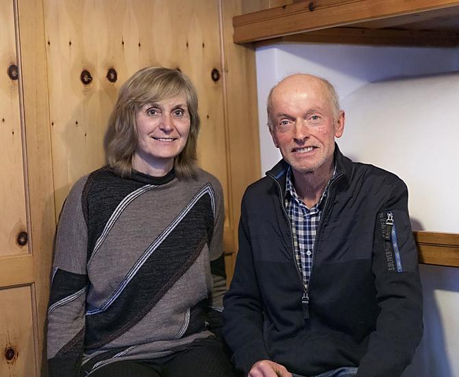 Erike and Adalbert extend a warm welcome to you.