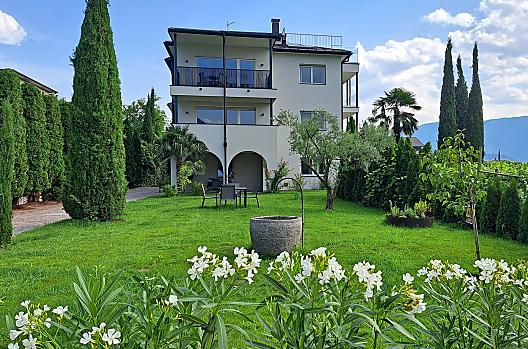 Feldhof - list Photo