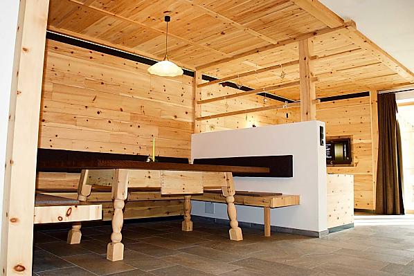 Zirbenstube mit Holz aus dem eigenen Wald