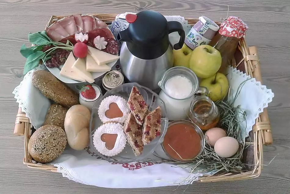 Ausserschrafflerhof - Farm treats Photo