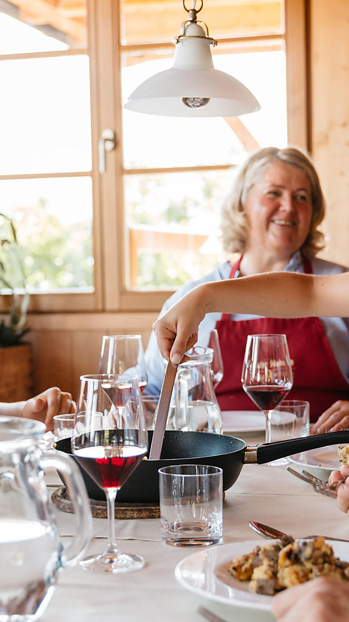 Cooking events at South Tyrol's farm cookery school