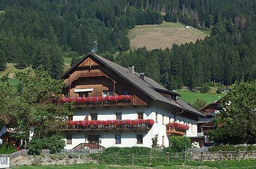 Weba Hof - list Photo