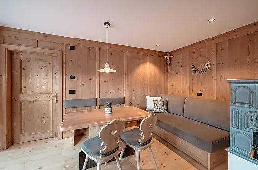 Cosy parlour in Tublà holiday flat in the historical farmhouse