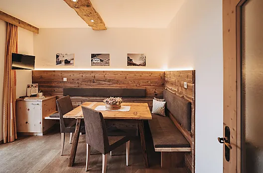 Wohnbereich der Ferienwohnung Mutegg
