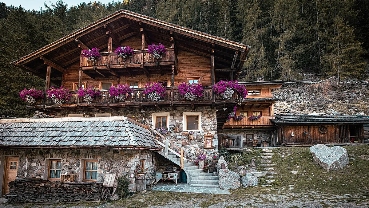 Kofler zwischen den Wänden - Photo gallery Photo