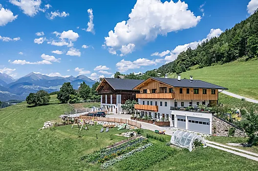 Niederhof - list Photo