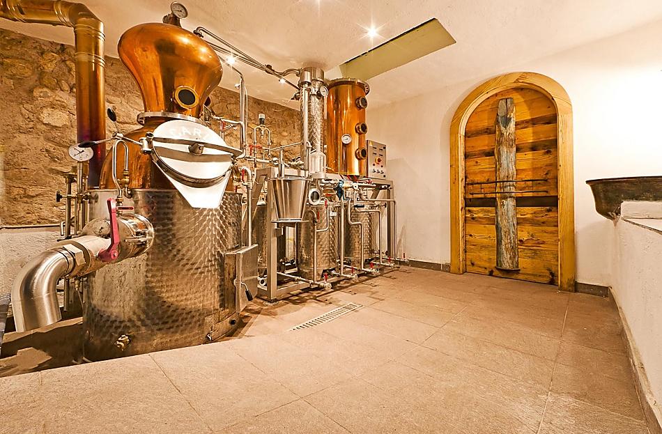 The farm distillery at the Luggin-Steffelehof