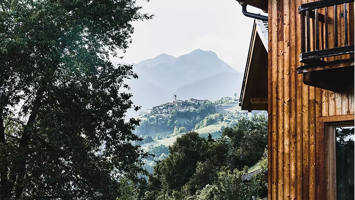 Zirmhaus overlooking the village of Latzfons