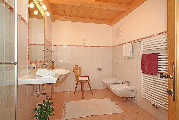 Niglutsch - room Photo