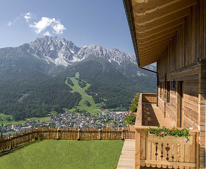 Outdoor area with panoramic views of the Haunold