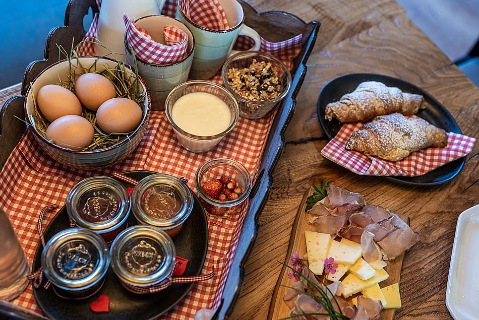 Hochgruberhof - Farm treats Photo