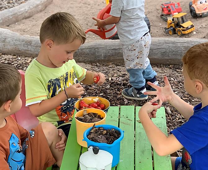 Spielplatz mit Matschküche