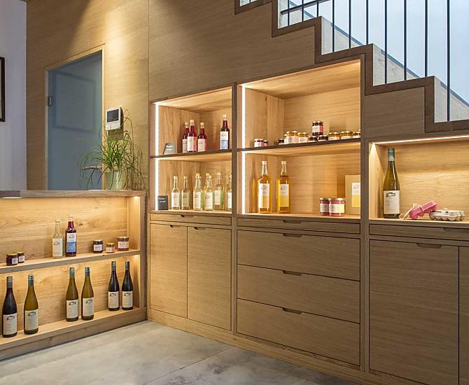 Product corner