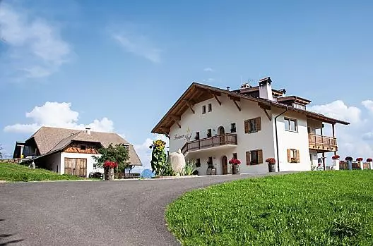 Trotnerhof - list Photo